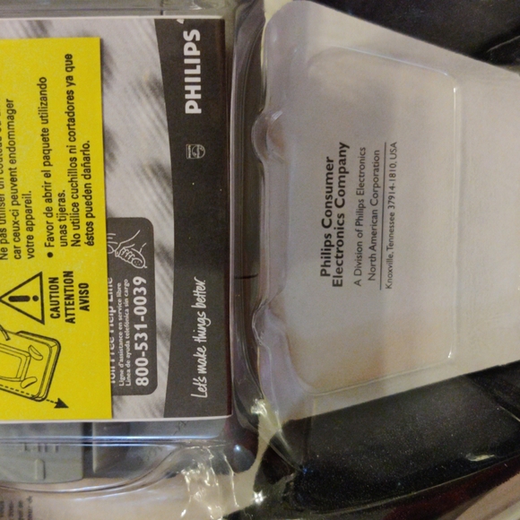 NWT Philips AQ 6591 stereo radio cassette player - Picture 10 of 11